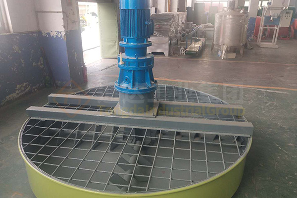 有機(jī)肥立式圓盤(pán)攪拌機(jī)