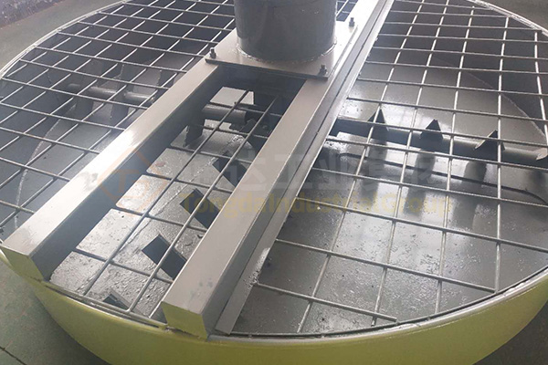 有機(jī)肥立式圓盤(pán)攪拌機(jī)