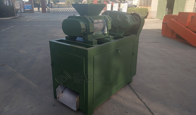 對(duì)輥擠壓有機(jī)肥造粒機(jī)
