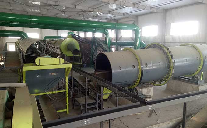 新型有機肥專用造粒機用途特點，內(nèi)轉(zhuǎn)攪齒造粒機結(jié)構(gòu)原理