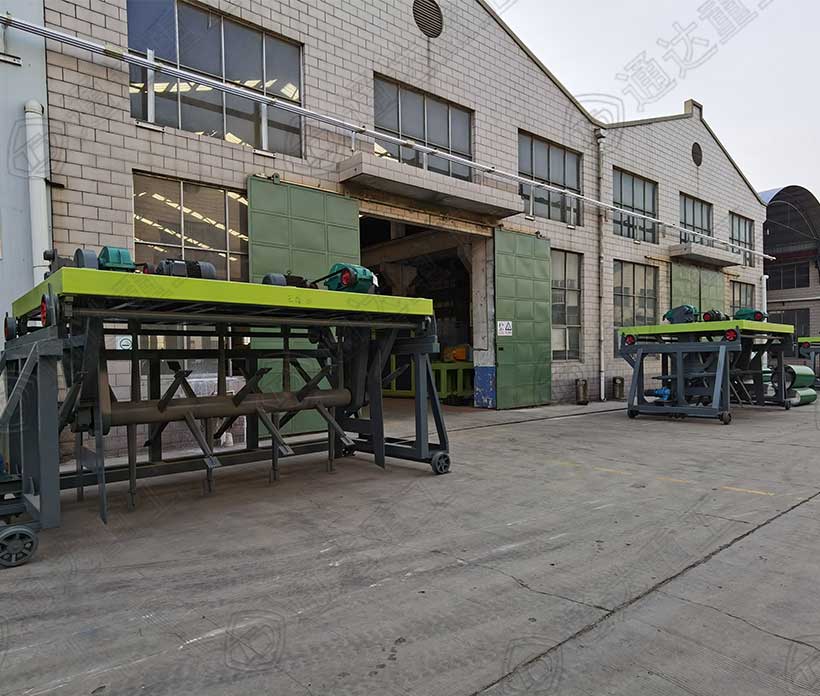 養(yǎng)雞場(chǎng)4米槽式堆肥翻拋機(jī)設(shè)計(jì)方案、特點(diǎn)優(yōu)勢(shì)